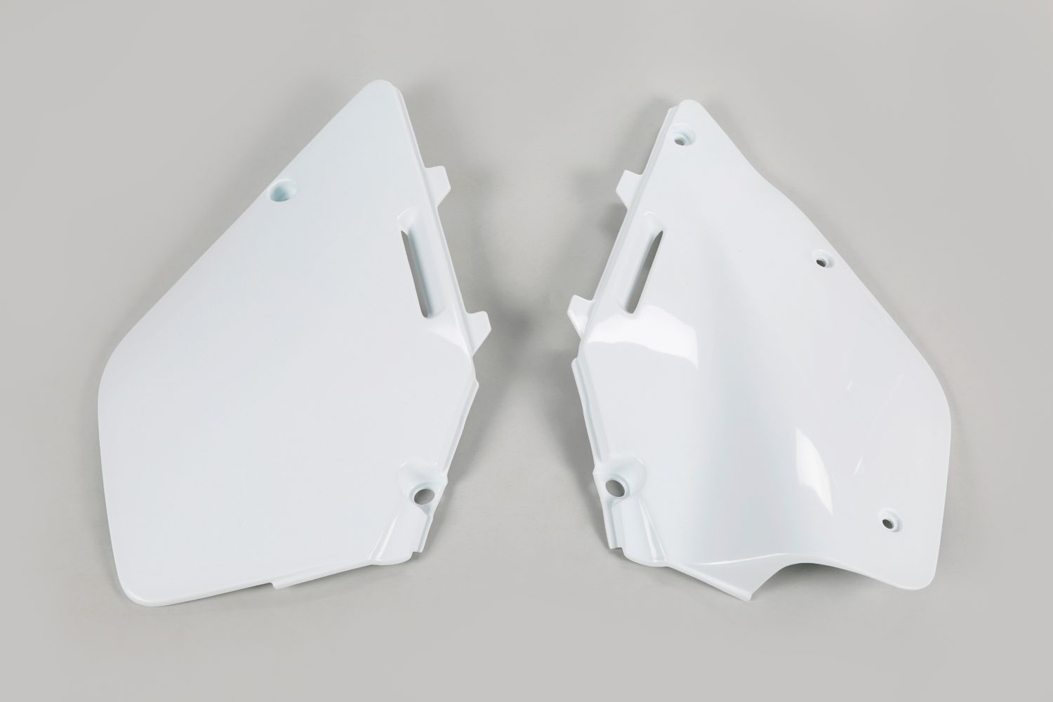 Side number plates Suzuki RM 125 (96-00) white* SU02959-041