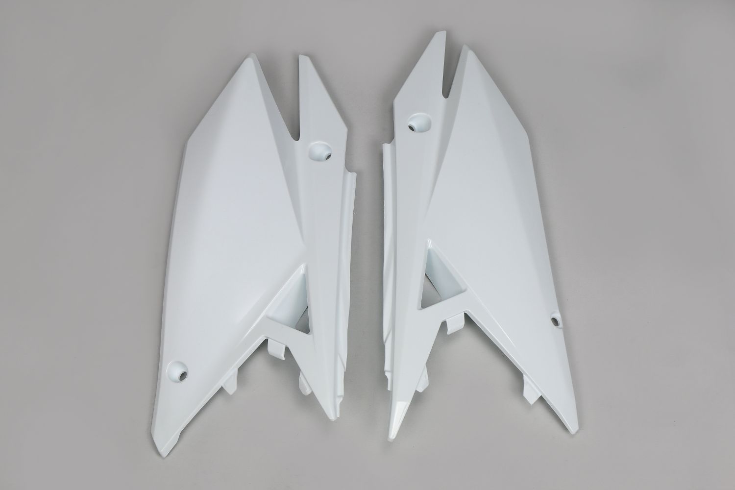 Side number plates Suzuki RMZ 250 (19-26) white* SU04942-041